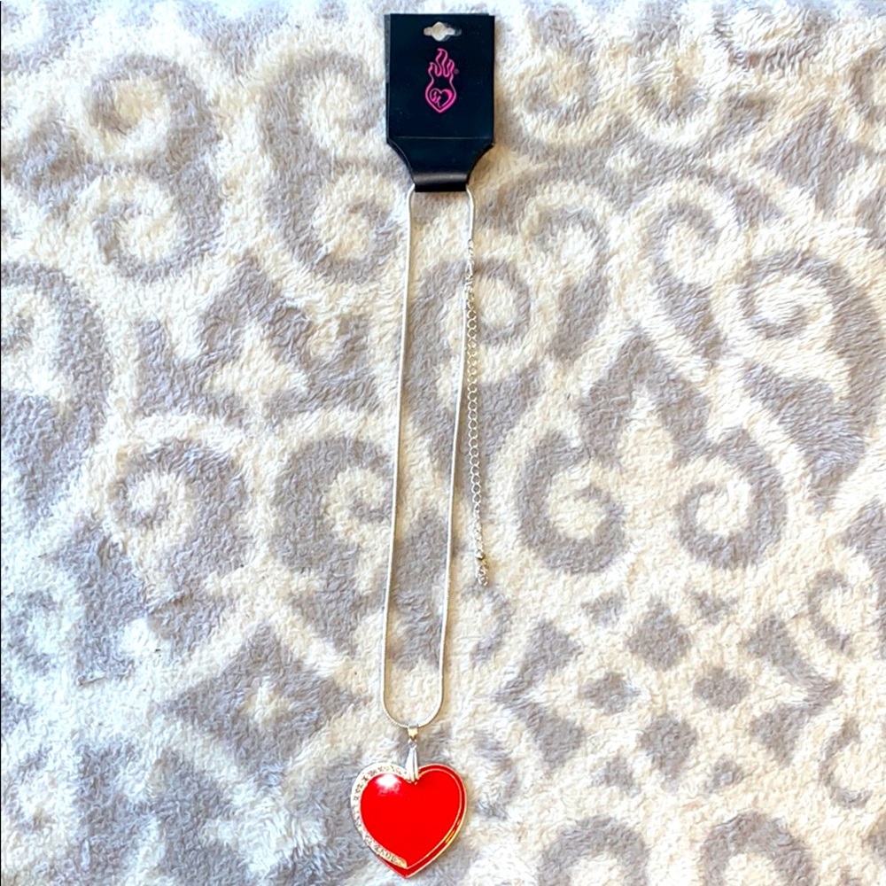 🛍 Torrid Heart Pendant Necklace
